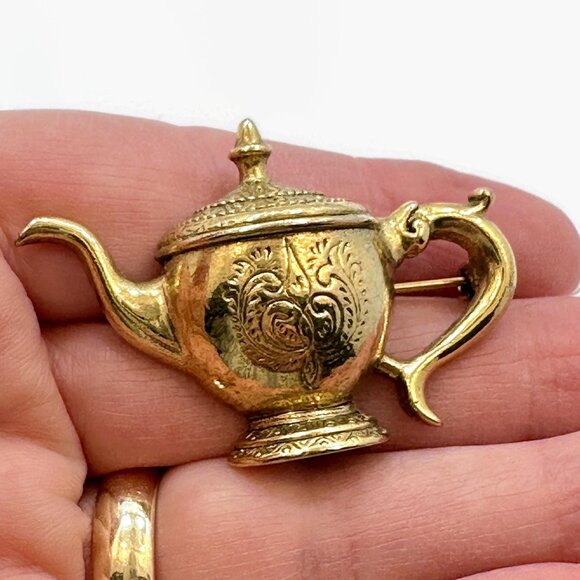 Teapot Brooch, 1928, Gold Tone, Vintage, Etched, Pin - Picture 2 of 4